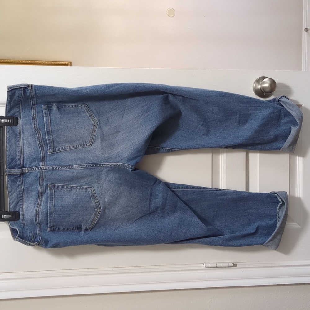 Torrid Boyfriend Ripped Cropped Pants - Picture 4 of 4